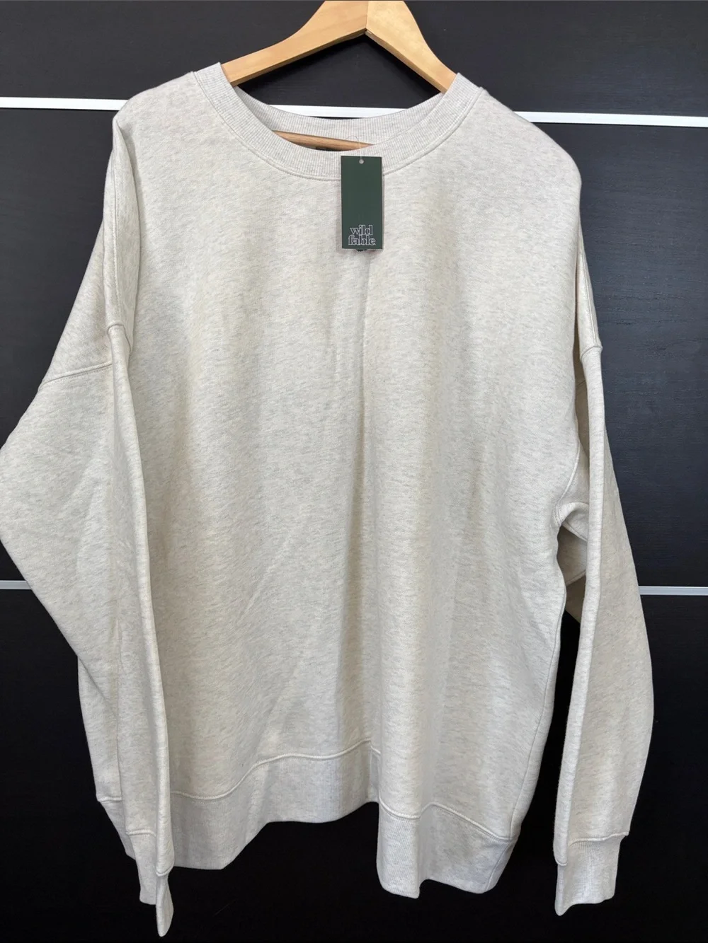 Wild Fable Women's Heather Gray Oversized Sweatshirt - Picture 3 of 12